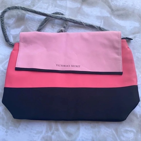 VICTORIAS SECRET | Pink & Black Cooler - Picture 2 of 7